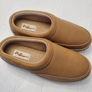 My Slippers Women Upper Leather Tan Slip-on Indoor Outdoor Slippers Sz 6 Neutral